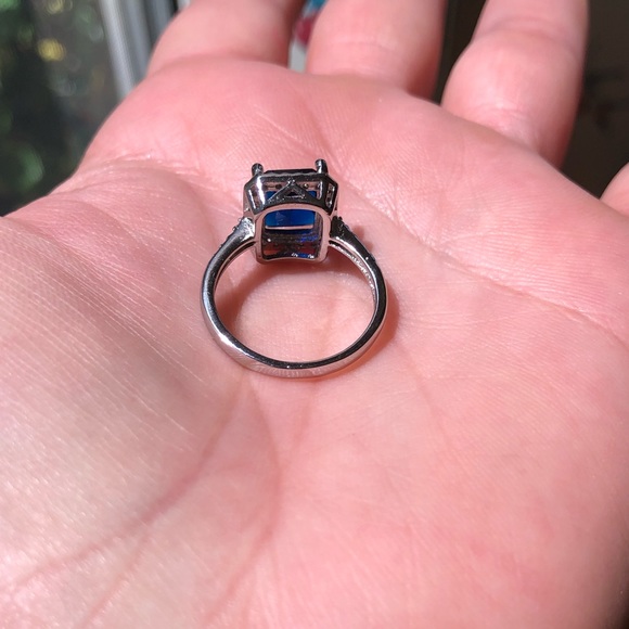 Sapphire Cubic Zirconia Ring (stamped 925) - Picture 7 of 7